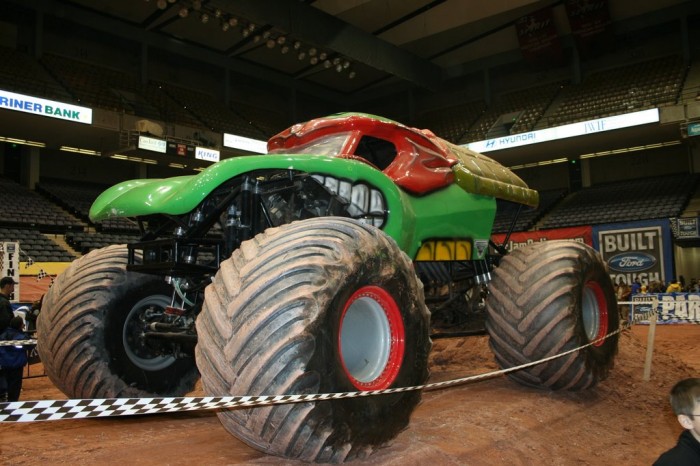 2008 MonsterTruckShow-085.jpg